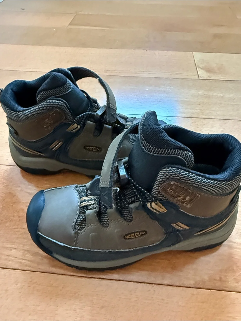 KEEN Little Kids' Targhee Waterproof Boot